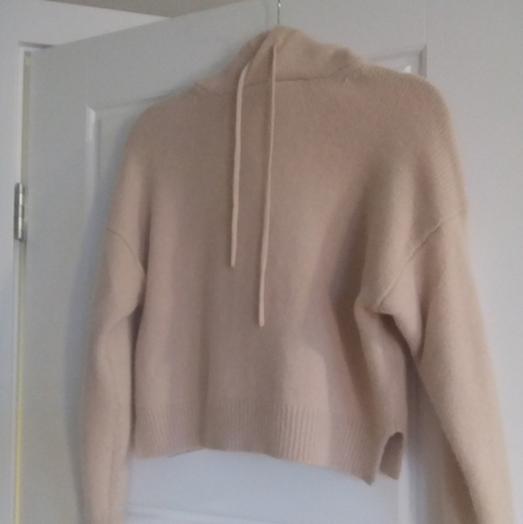 100 percent skin tone  cashmere sweater with hood size small from Aritzia - Picture 1 of 8